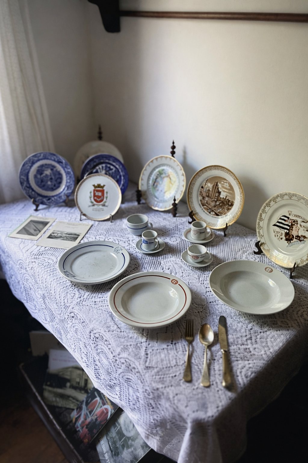 Louças e objetos históricos do acervo